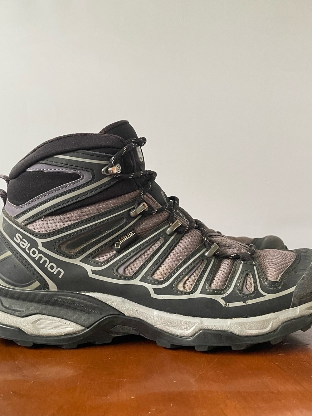 Salomon X Ultra Mid 2 GTX Women’s Trail Running Shoes | US 8